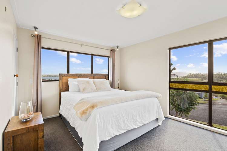 19 Raumati Crescent Onerahi_8