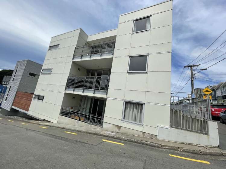 9/27 Hanson Street 1313_22