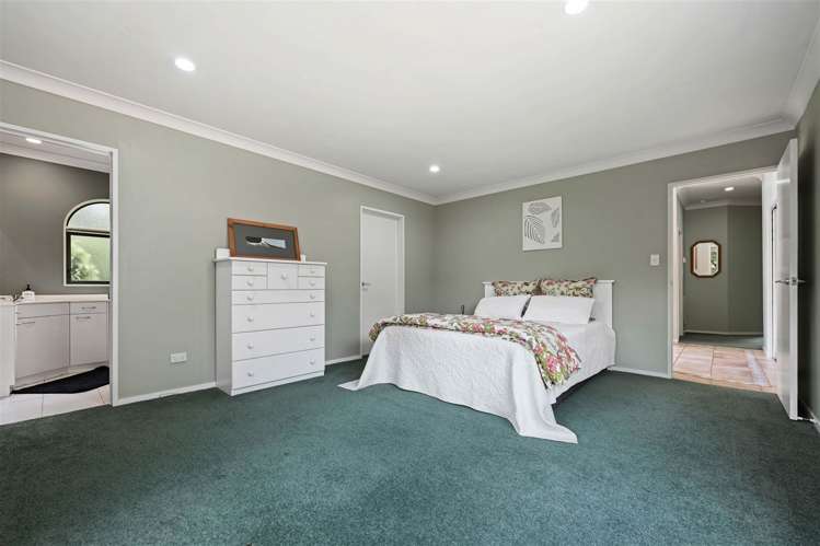 17 Millthorpe Crescent Pukete_9