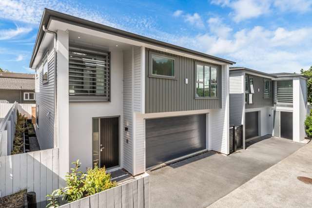 Welcome to Your Dream Home in Mairangi Bay