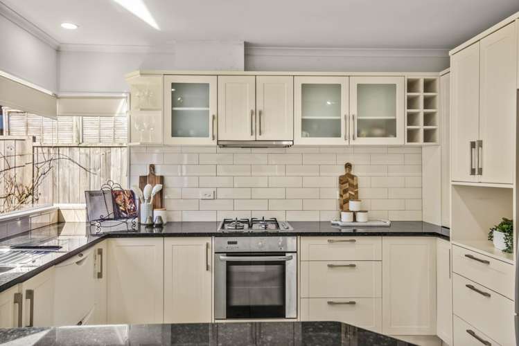 49 Swann Beach Road Stanmore Bay_10