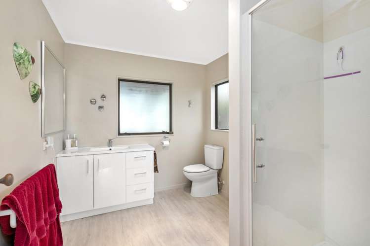 121 Maungatawhiri Road Raglan_12