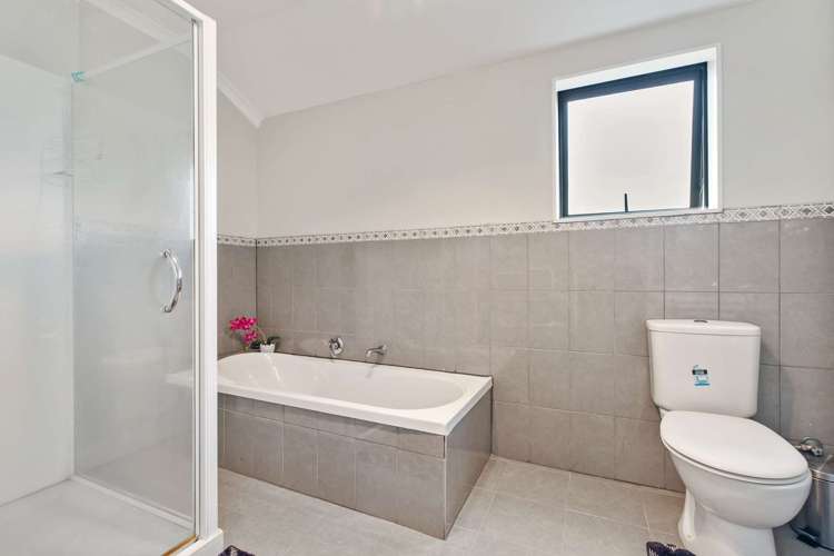 4 Millcroft Lane Ranui_13