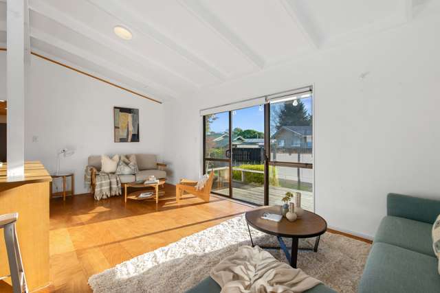 39 Tennyson Drive Owhata_1