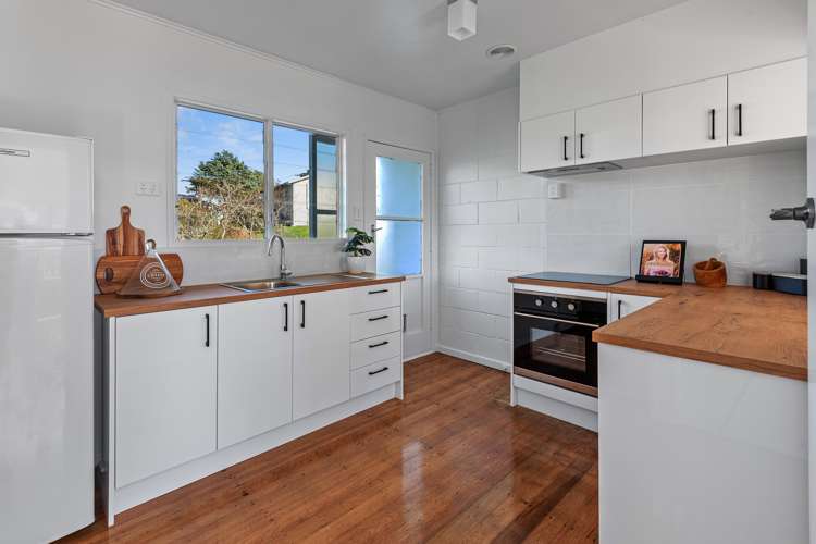 2/11 Matipo Place Woodhill_4