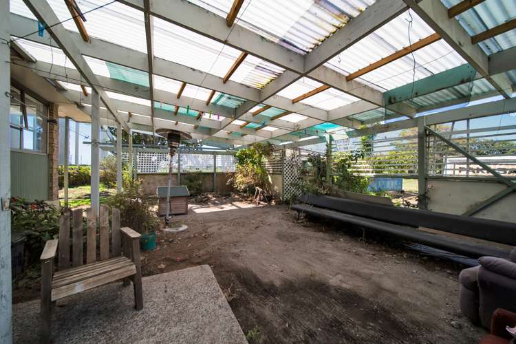 2 Tauhuri Street Manaia_13