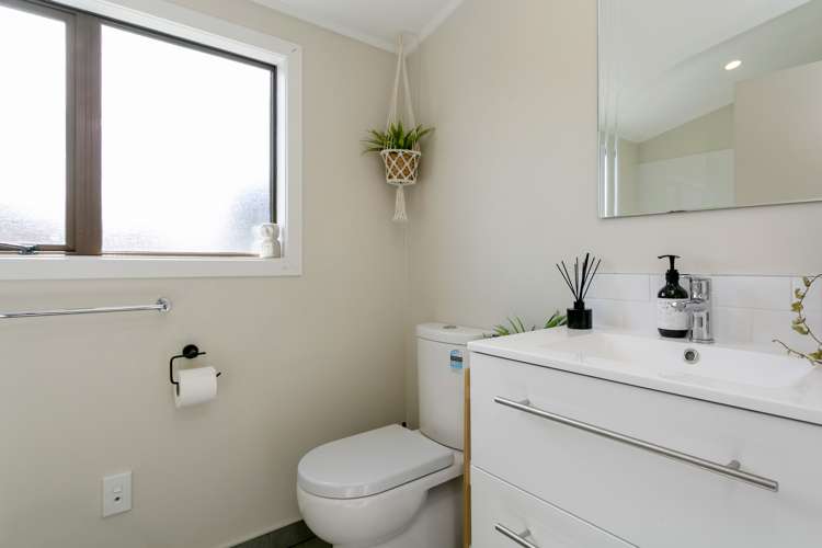 12 Holland Grove Richmond Heights_23