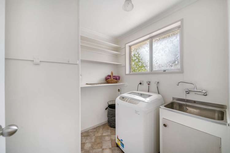 4 Kaira Street Sawyers Bay_11