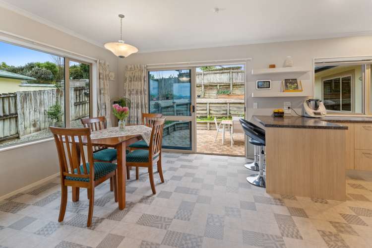 31 Olympus Way Richmond_14