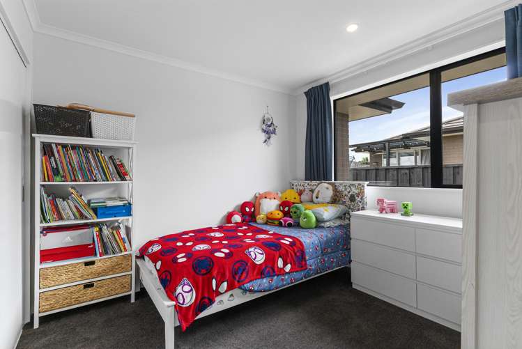 9 Orchard Terrace Riverhead_13