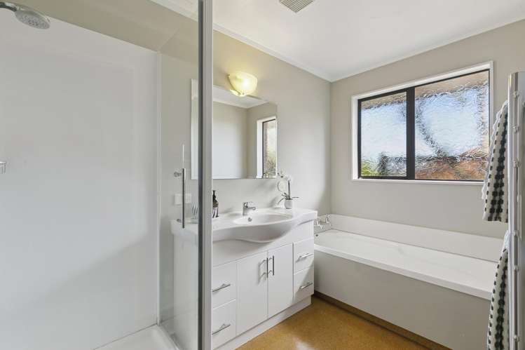 39 Satara Crescent Khandallah_15