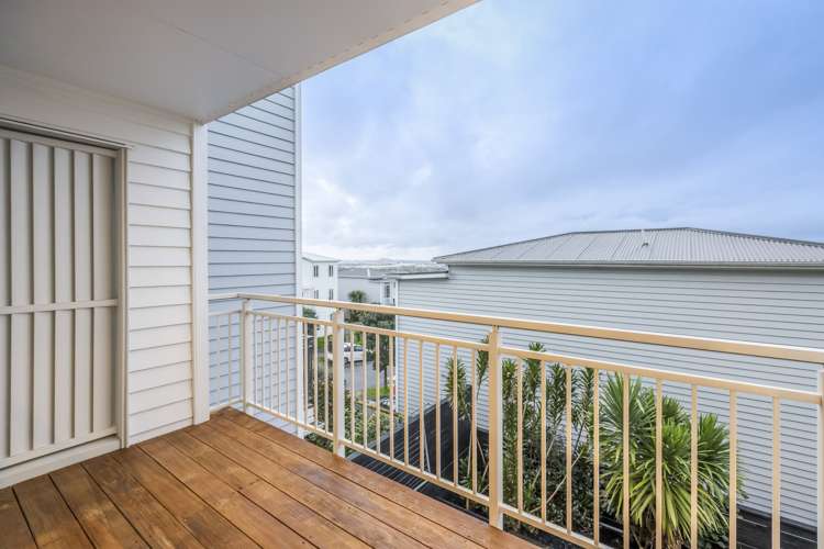 9 Panakenake Way Flat Bush_8