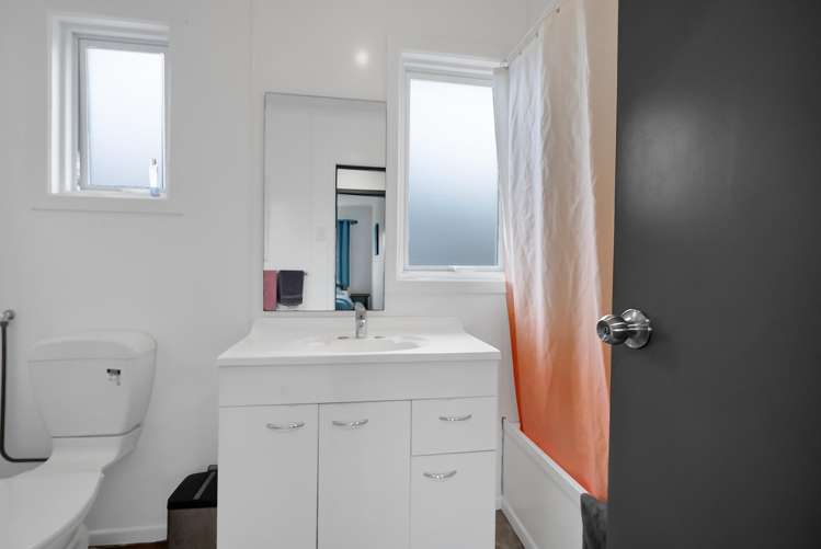 120 Omata Road Marfell_11