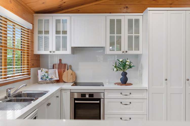 29 Horsley Grove Pyes Pa_5