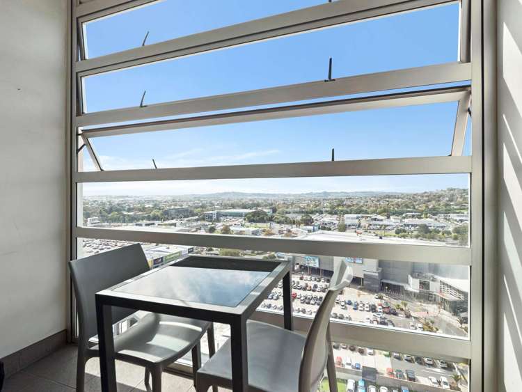 1605/17 Amersham Way Manukau_7