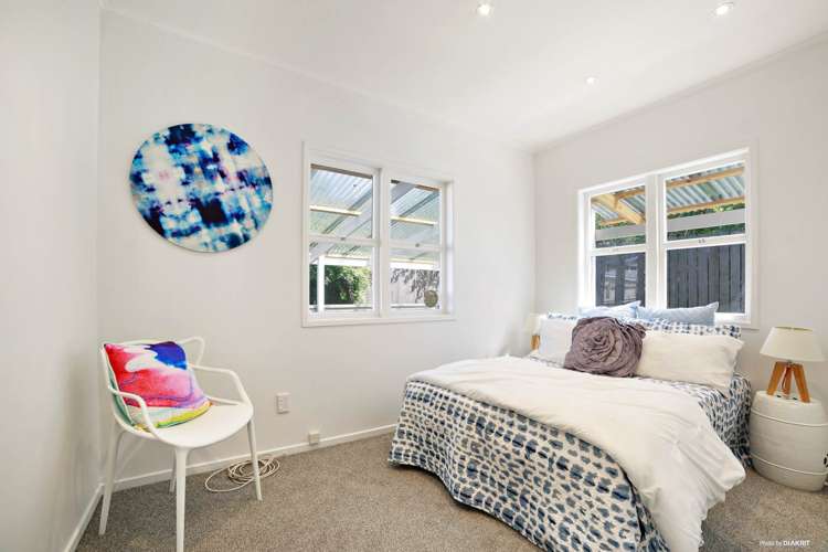 2/27 Peach Road Glenfield_11