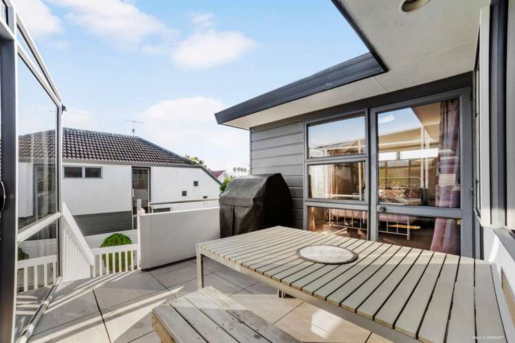 1/1 Harley Road Takapuna_12