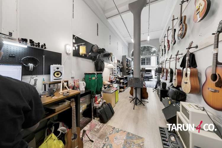 R1/39-41 Elliott Street City Centre_4