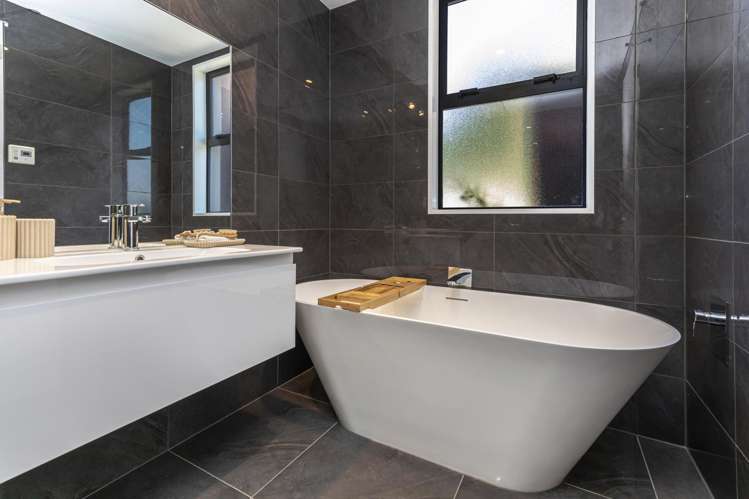 1 Quarry Hill Terrace Kennedys Bush_24