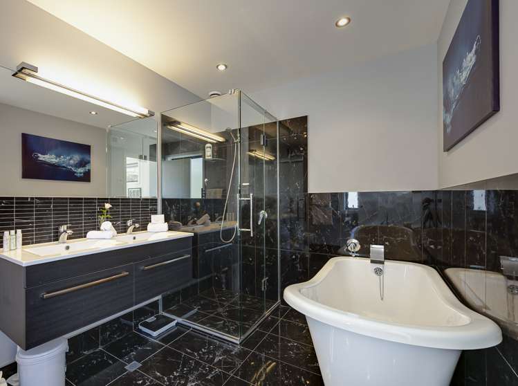 5 Amphion Way Glenorchy_13