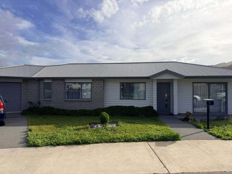 9 Taraiti Crescent_0