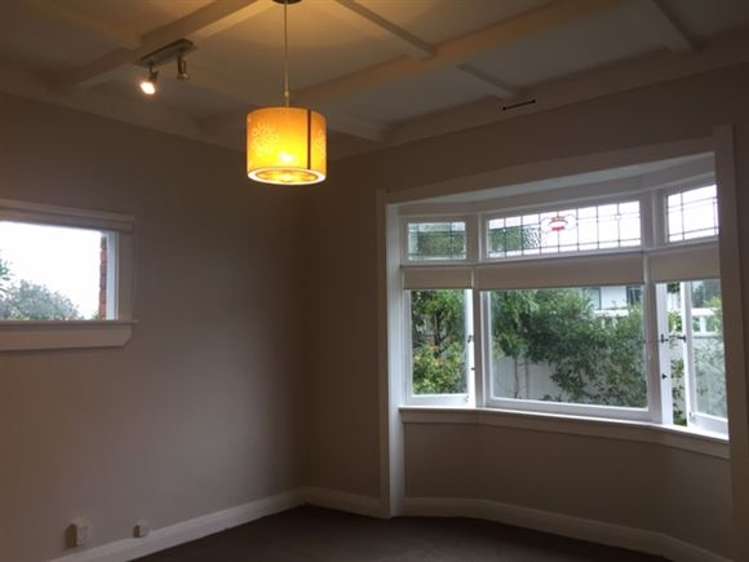 62 Lake Road Narrow Neck_8