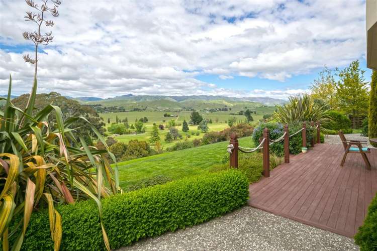 8 Golf View Close Fairhall_2