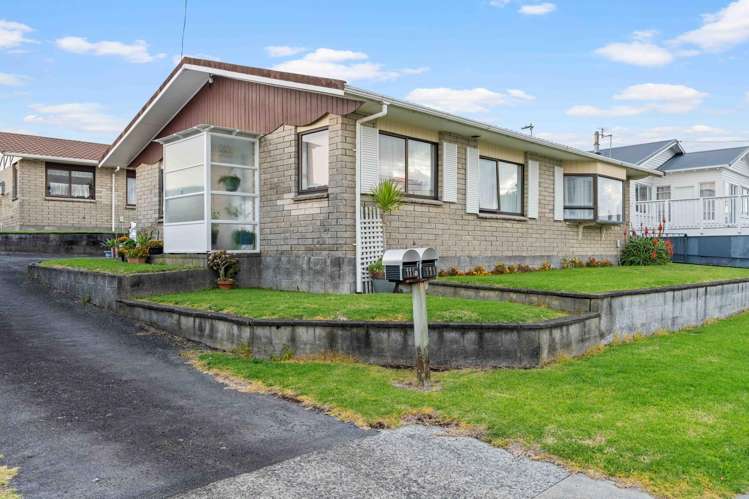 111 + 111A Hine Street New Plymouth_3