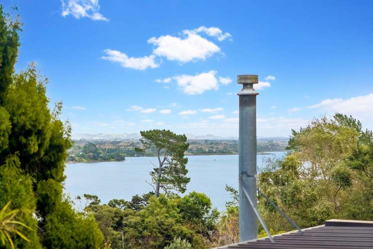 143 Attwood Road Paremoremo_21