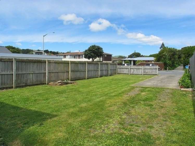 8 Whitehouse Road Titahi Bay_10