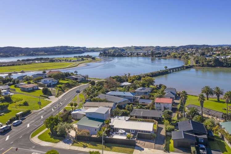 4 Opotoru Road Raglan_35