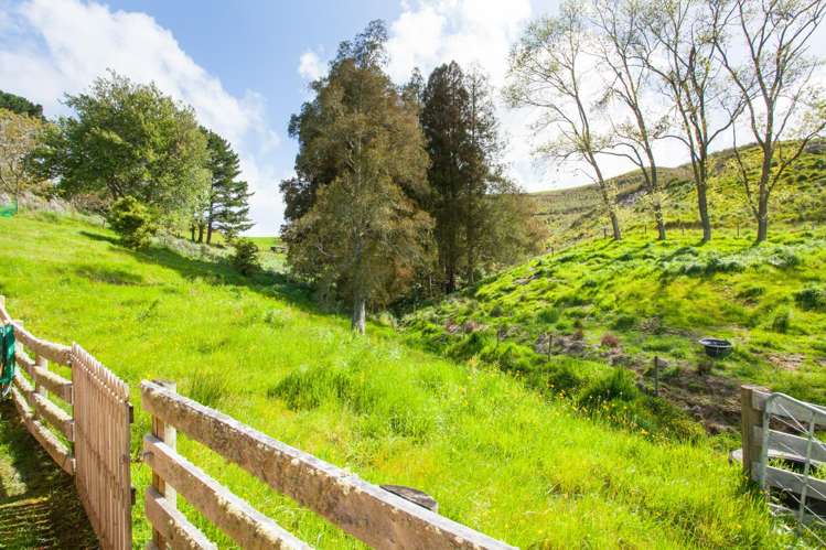 526 Waitetuna Valley Road Raglan_8