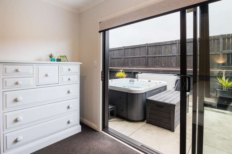 7 Mediterranean Grove Fitzherbert_15