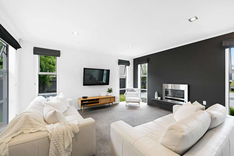 5 Hawkridge Rise Huntington_12