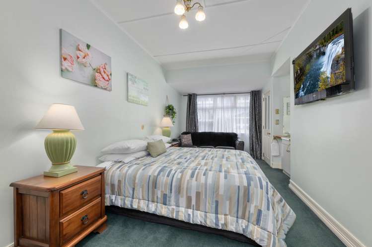 22 Waikawa Road Picton_16