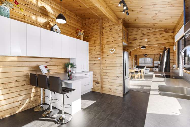 33b Kauri Road Stanmore Bay_11