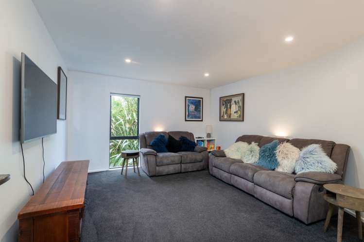 14a Downes Street Titahi Bay_12