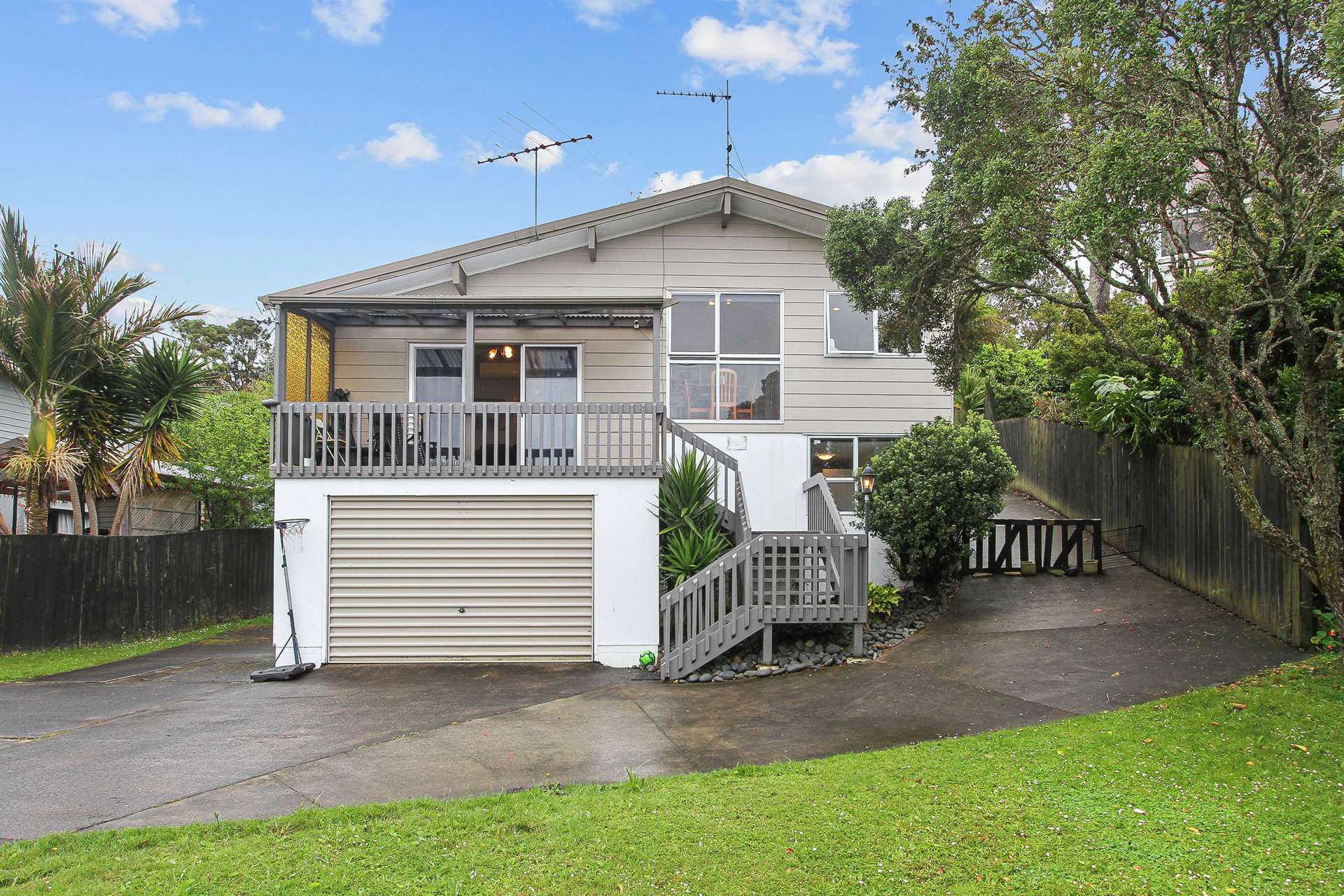 47 John Dee Crescent Red Beach_0