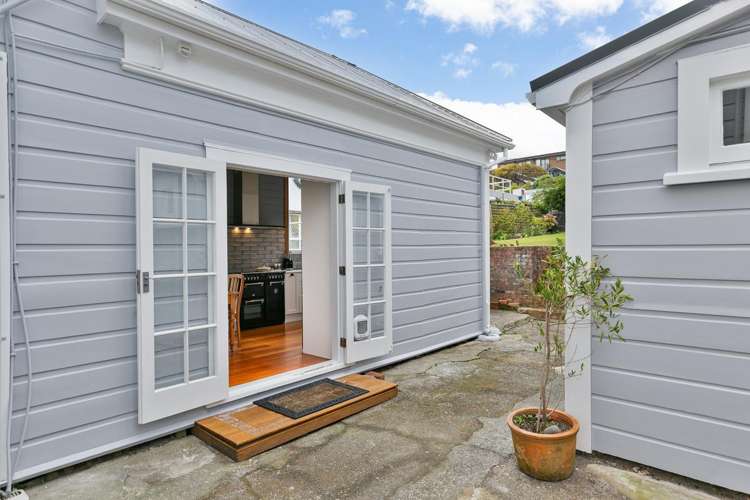 13 Daniell Street Newtown_10