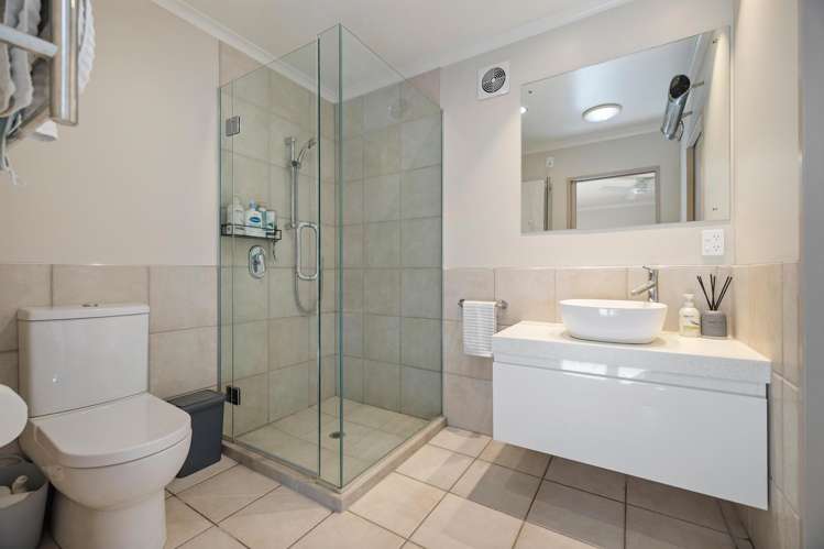 29 Ferry Hill Drive, Quail Rise, Lower Shotover_15