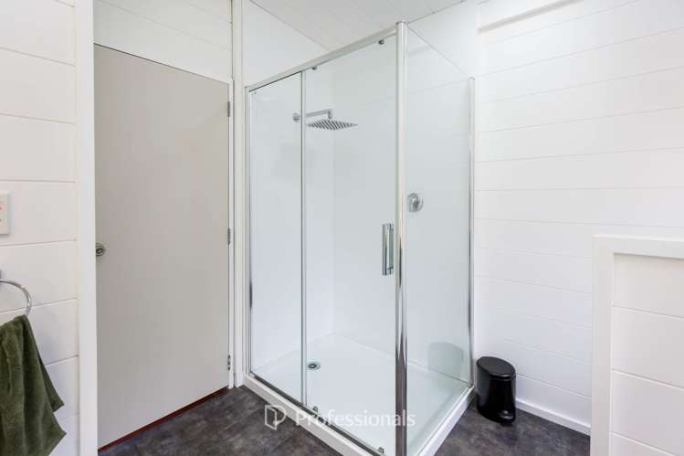 52 Cypress Drive Maungaraki_15