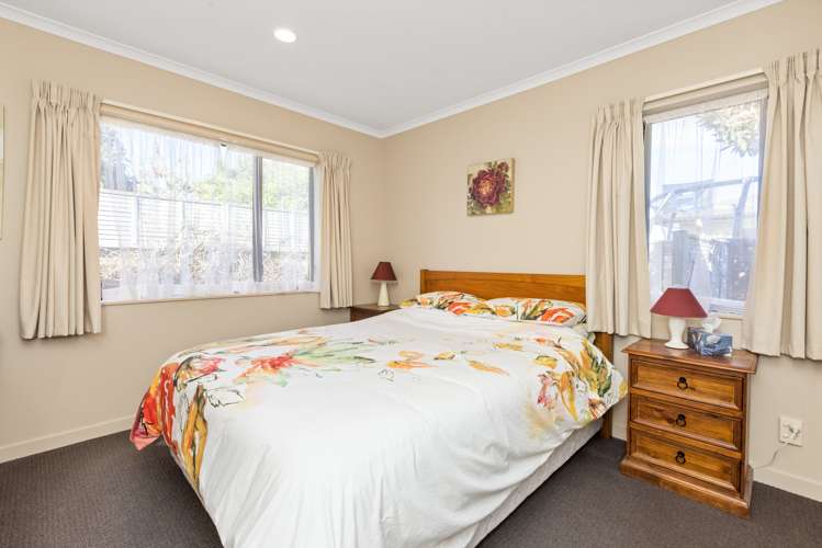 6a Neeve Place Taradale_13