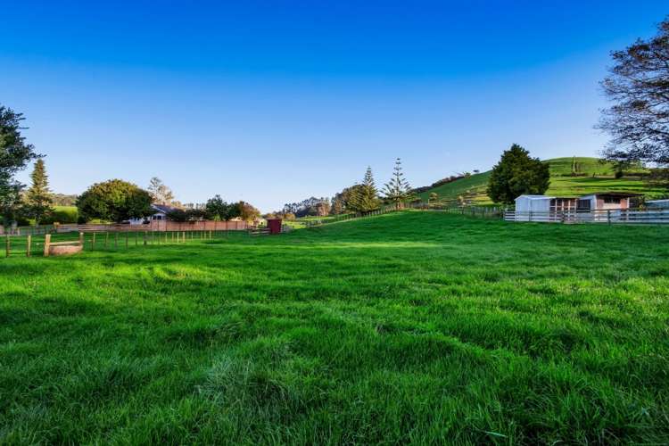 768 Mountain Road Lepperton_18