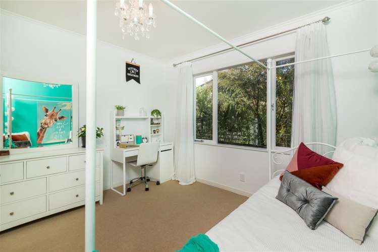 4 Creamer Avenue Belmont_29