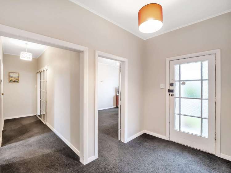 8 Bampton Street Dallington_4