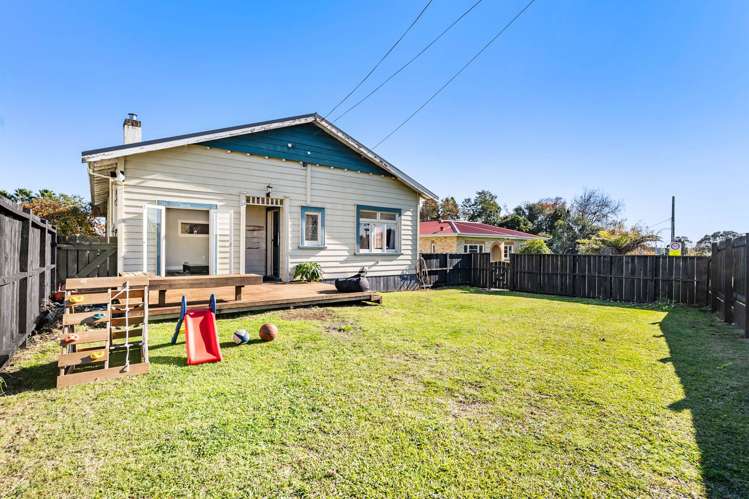 140 Seddon Street Pukekohe_16