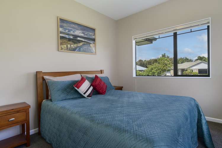 25 Manor Park Drive Pyes Pa_13