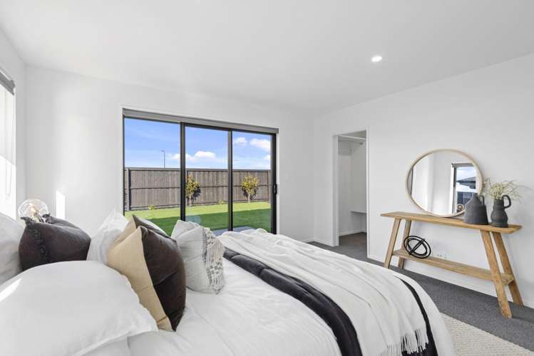 42 Finstock Way 11103_9