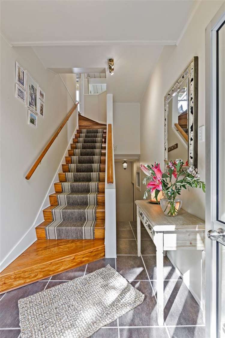 673 East Coast Road Browns Bay_25