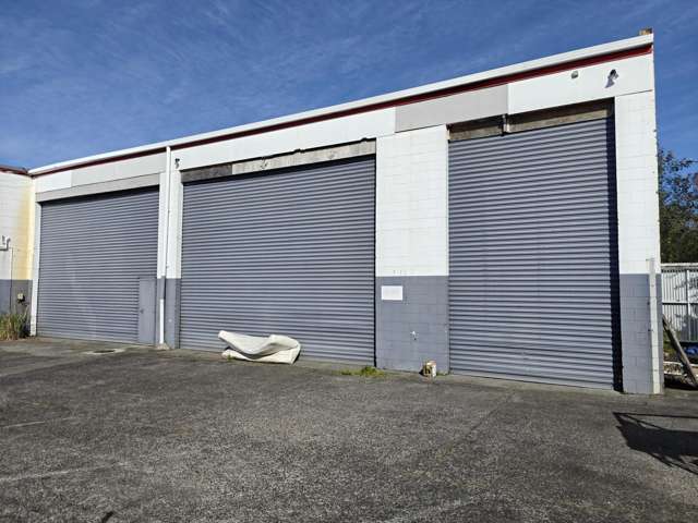 High Stud!! Warehouse in West Auckland
